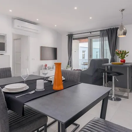 Domo Wai * Тортоли