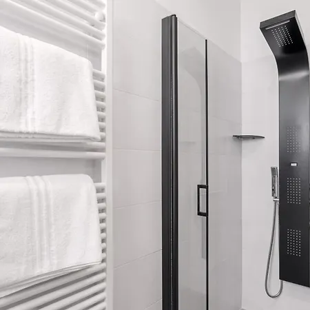 Domo Wai - Chic Design Wi-fi Ac شقة *